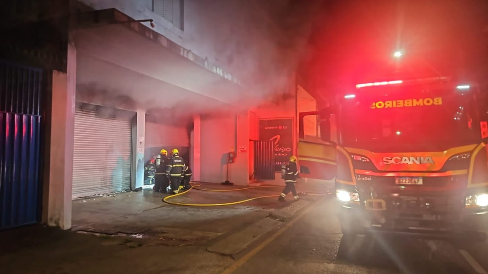 Incêndio atinge depósito de assistência técnica no Centro de Santarém