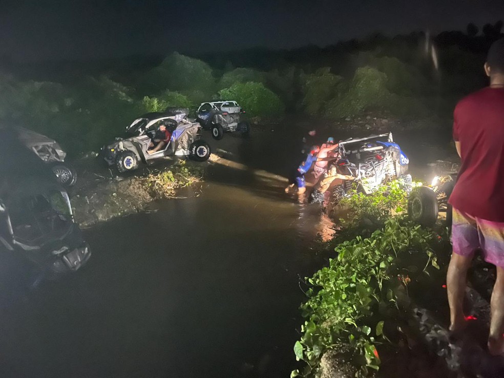 Acidente com quadriciclos em riacho deixa cinco feridos na Grande Fortaleza. — Foto: Reprodução