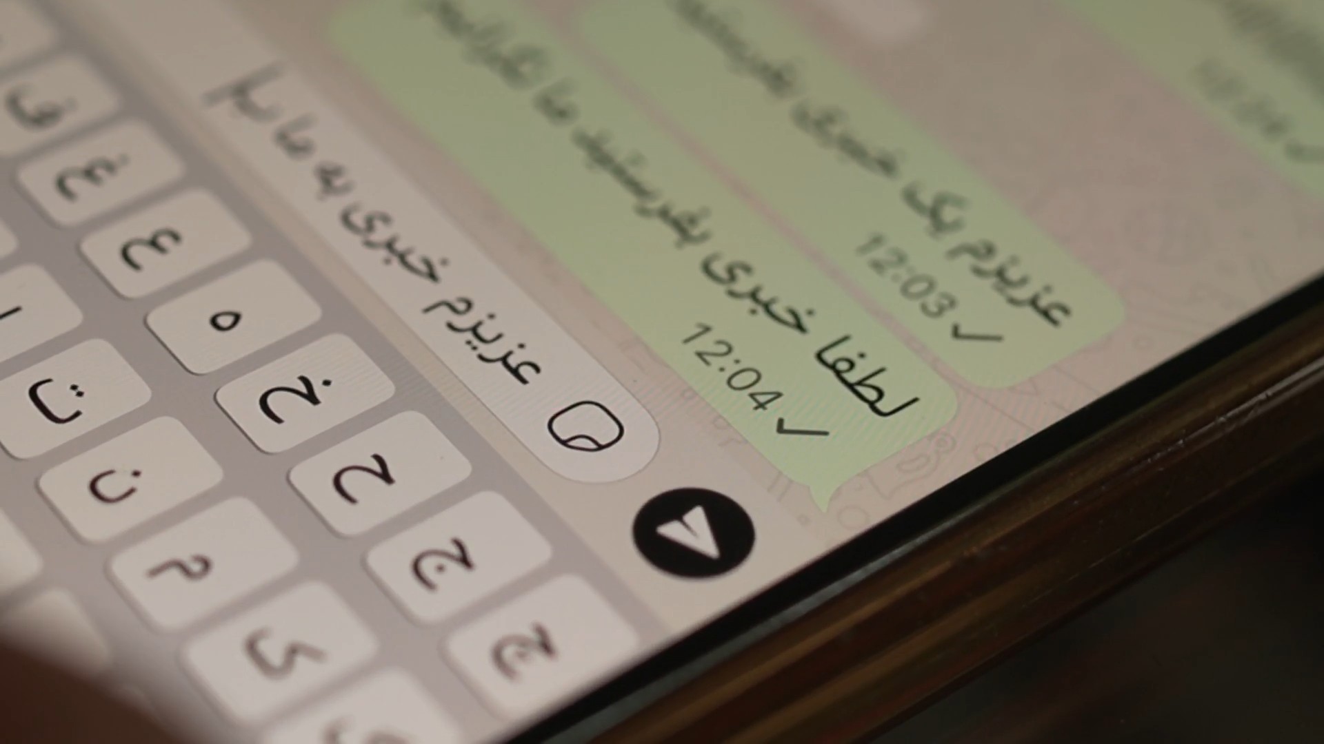 Bloqueio de internet isola iranianos, e repressão a protestos deixa milhares de mortos