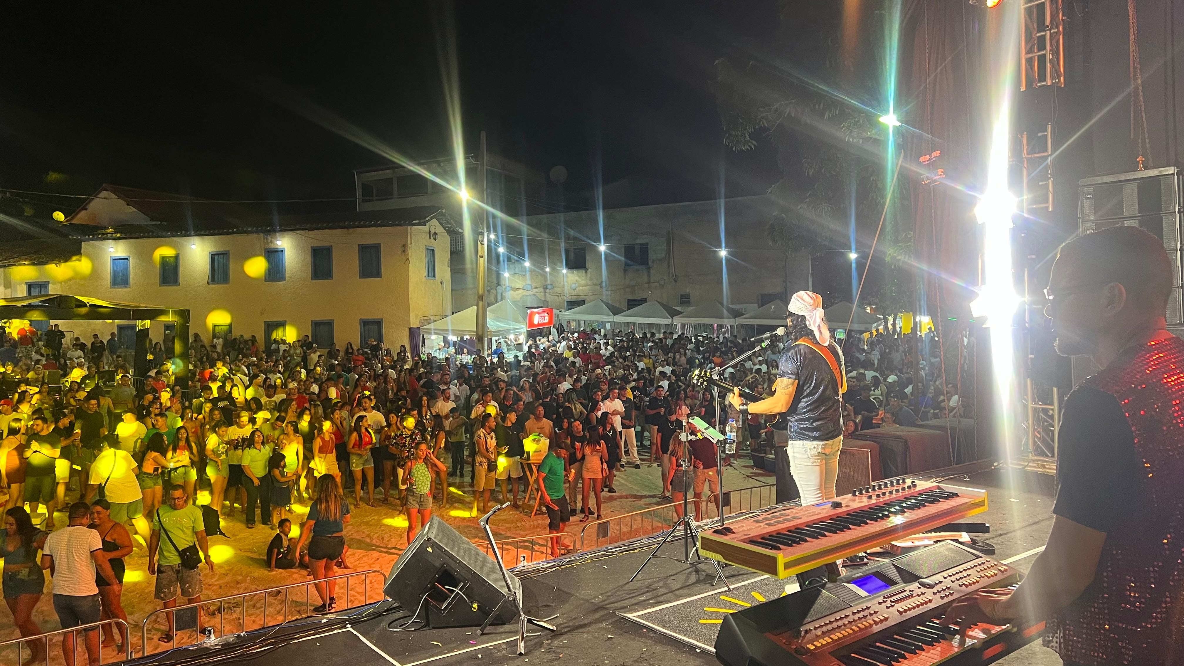 Grão Folia mistura música, tradição e belezas naturais; veja a programação do último dia
