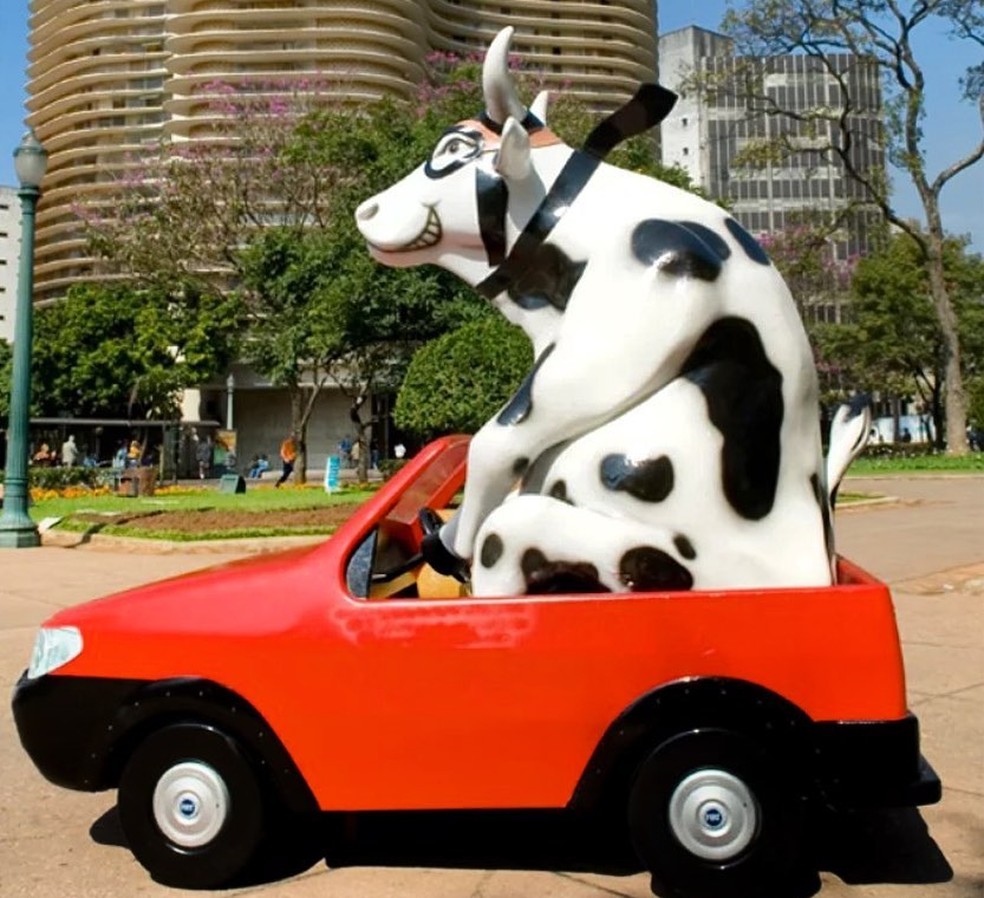 CowParede e, Belo Horizonte, MG, em 2006. — Foto: CowParede Brasil/Divulgação