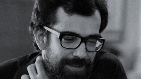 Corpo de pianista brasileiro desaparecido às vésperas do golpe militar na Argentina é identificado - Francisco Tenório Cerqueira Júnior estava em Buenos Aires para uma série de concertos com Vinicius de Moraes. Ele desapareceu em 18 de março de 1976 e a comparação de impressões digitais permitiu identificá-lo. A informação foi confirmada neste sábado (13) pela embaixada do Brasil em Buenos Aires.