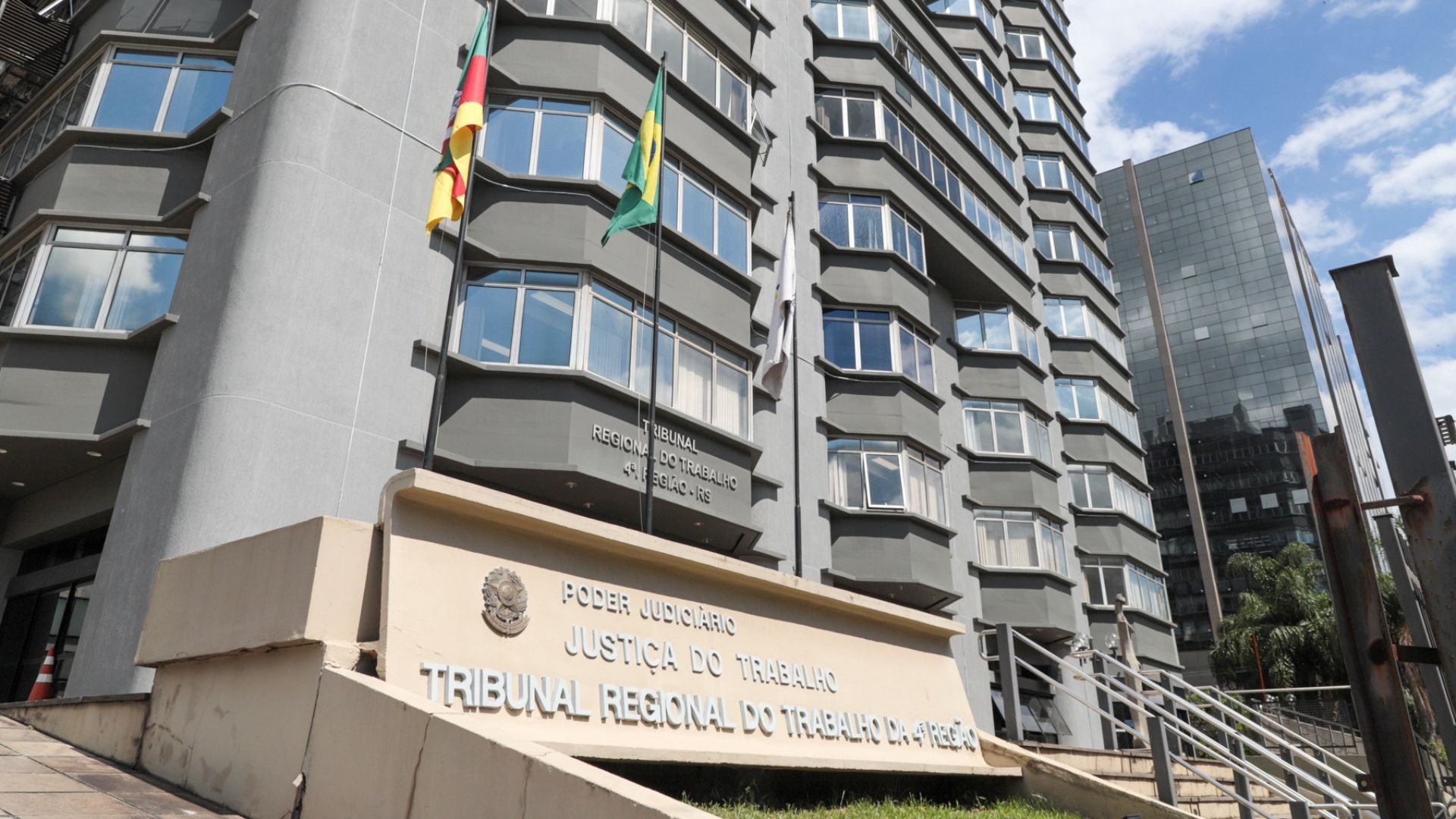 Justiça reconhece que gari atuava como guarda municipal em Porto Alegre e determina pagamento de diferença de salários