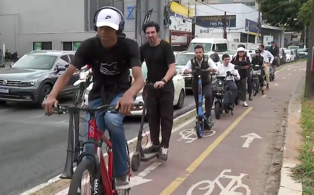VÍDEO: ciclovias de SP registram congestionamento de veículos elétricos; número de patinetes para aluguel cresce quase 12 vezes