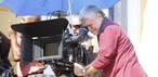 Walter Carvalho, diretor de fotografia da novela, em ação em Petrópolis