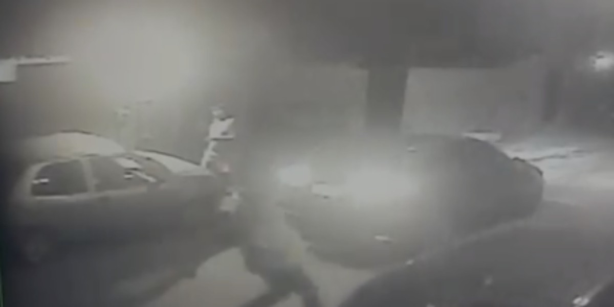 Vídeo mostra suspeitos fugindo após ataque que matou criança em Paraty; menina de 4 anos e adolescente também ficaram feridos