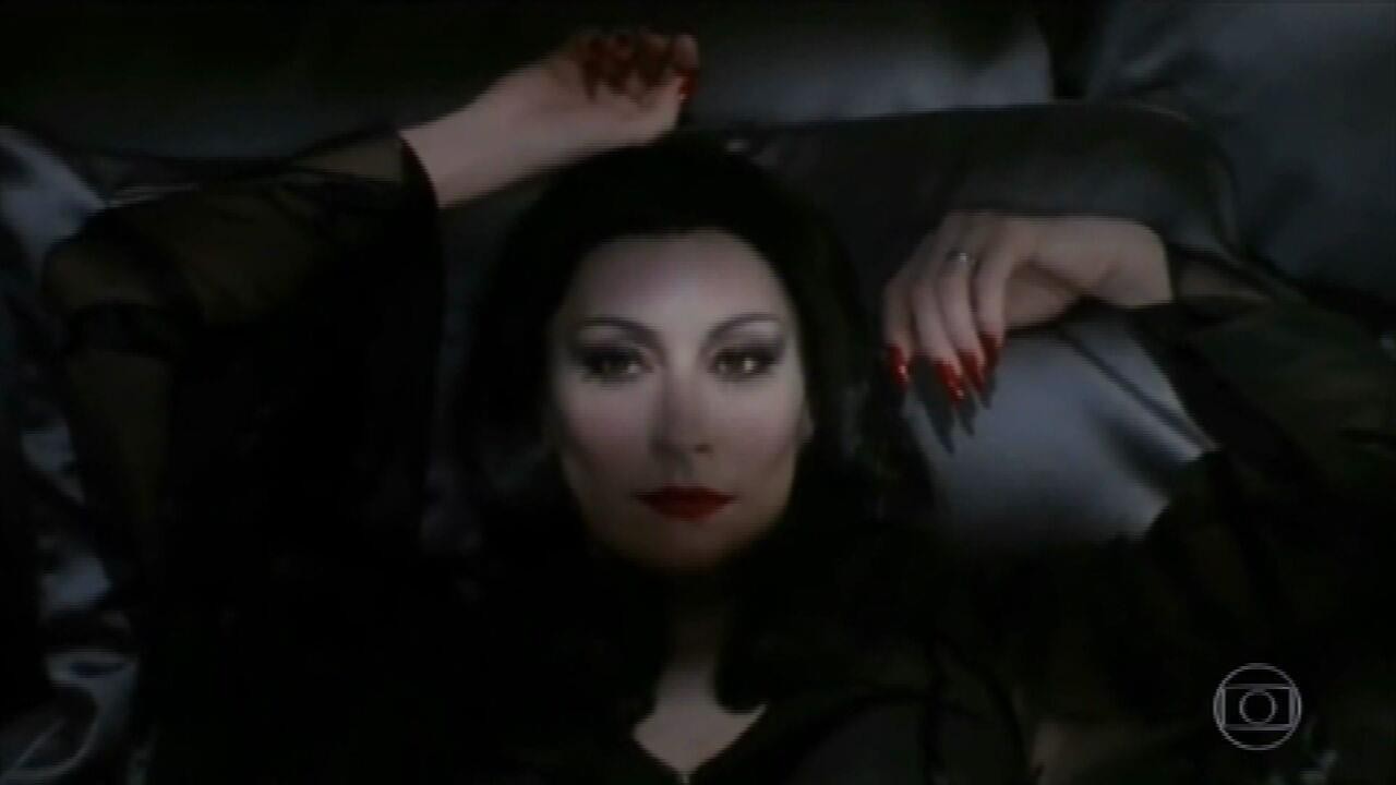 Anjelica Huston revela luta contra câncer e que agora está ‘livre’: ‘Estou orgulhosa de mim’ | Pop & Arte