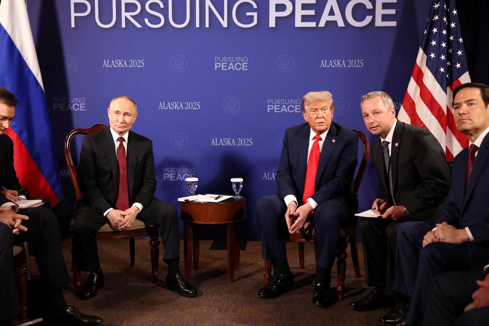 Encontro de Putin e Trump no Alasca — Foto: REUTERS/Kevin Lamarque