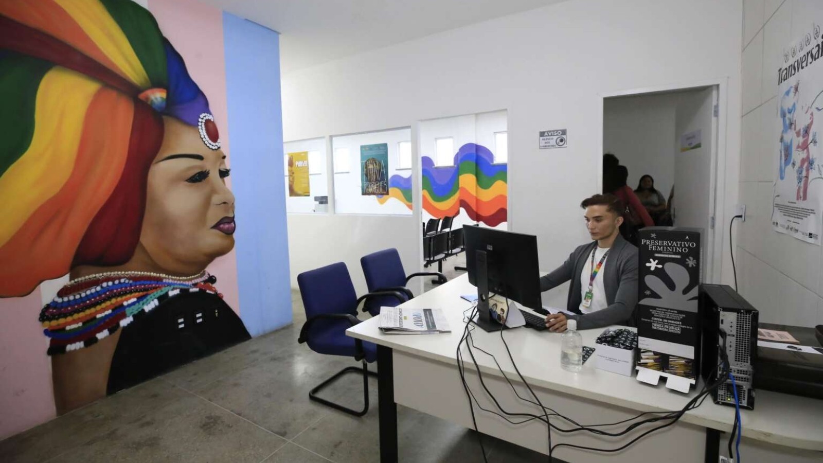 Mutirão oferece serviços gratuitos para população LGBTI+ em Fortaleza 