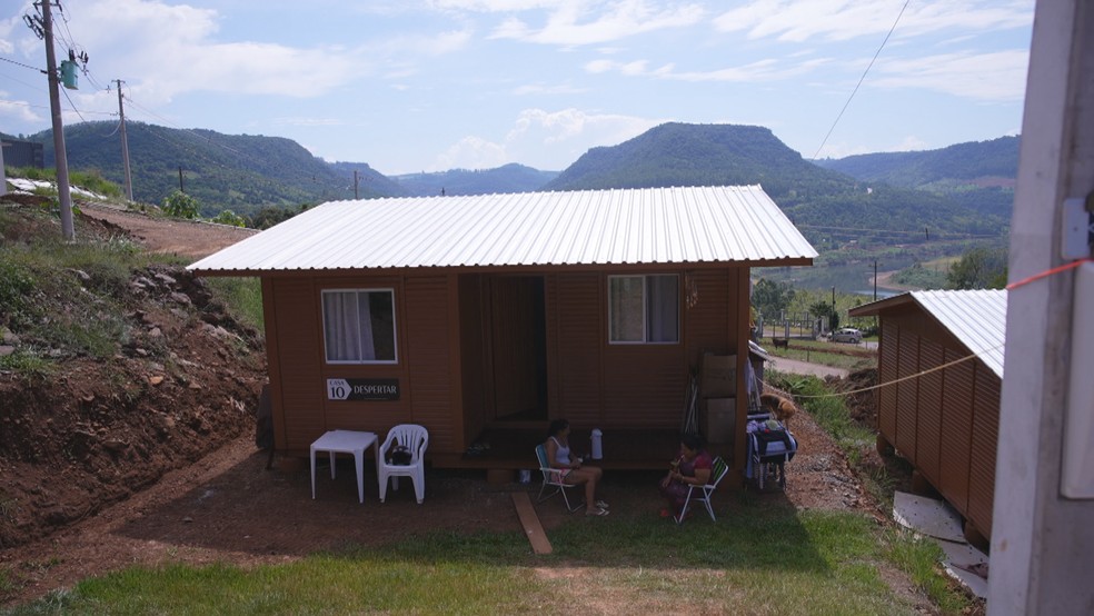 Novas casas construídas no Vale do Taquari — Foto: Reprodução/RBSTV