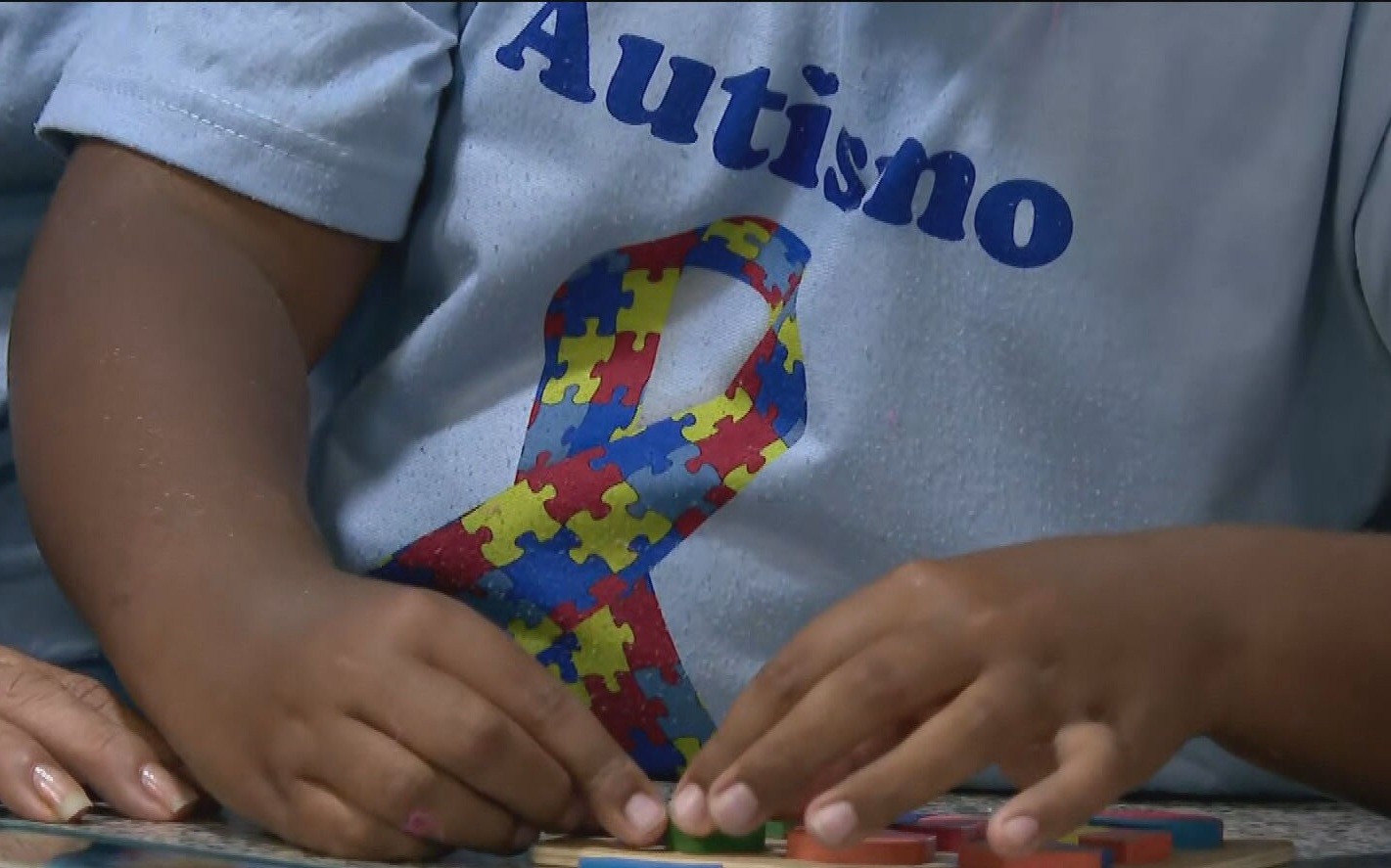 Mais de 66 mil pessoas em 57 cidades de Pernambuco aguardam consultas para diagnóstico de autismo, aponta TCE