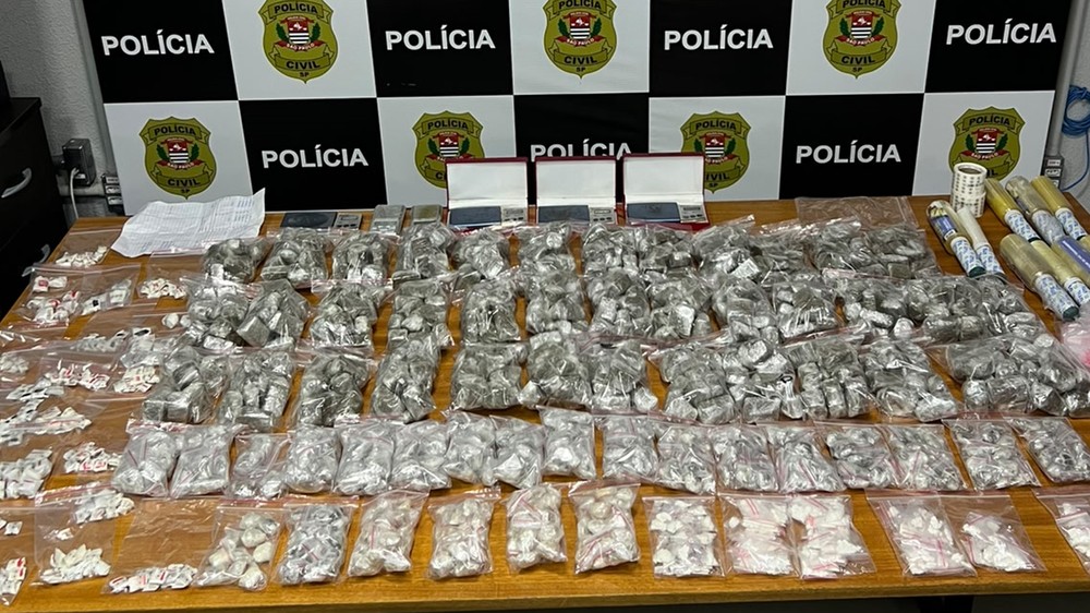 Polícia apreende quase 1,2 mil porções de drogas e prende suspeito em Catanduva
