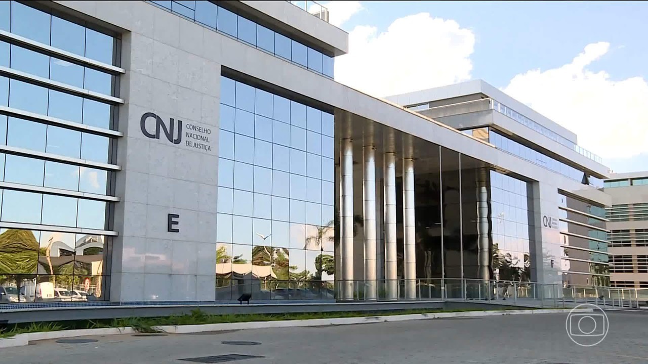 PT aciona STF para anular decisão do TJMG que absolveu homem que alegou relação com menina de 12