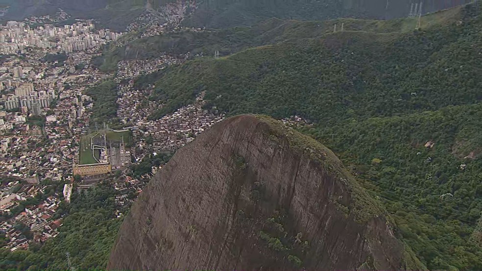 Pico do Perdido, no Rio de Janeiro — Foto: Reprodução/ TV Globo