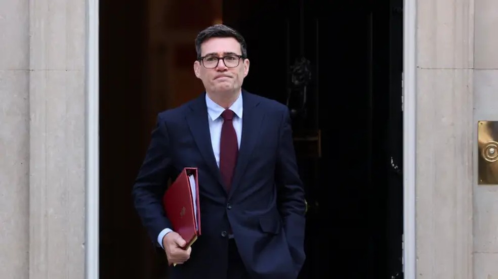 O primeiro-ministro do Reino Unido, Andy Burnham, se reunirá com os líderes das regiões descentralizadas no mês que vem. — Foto: EPA
