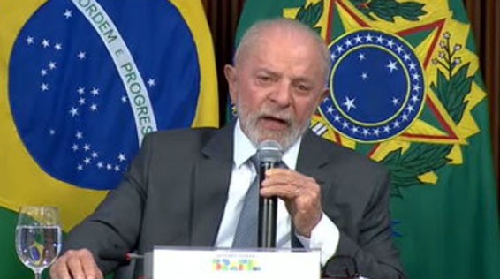 Lula cita 'hipocrisia do mercado' sobre gastos e cobra do Congresso: 'Não é só tirar do governo'