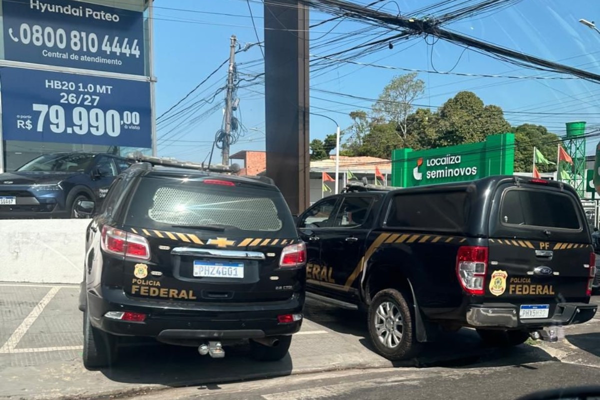 PF cumpre mandados de busca e apreensão em órgão público para apurar abuso de poder econômico e político nas eleições