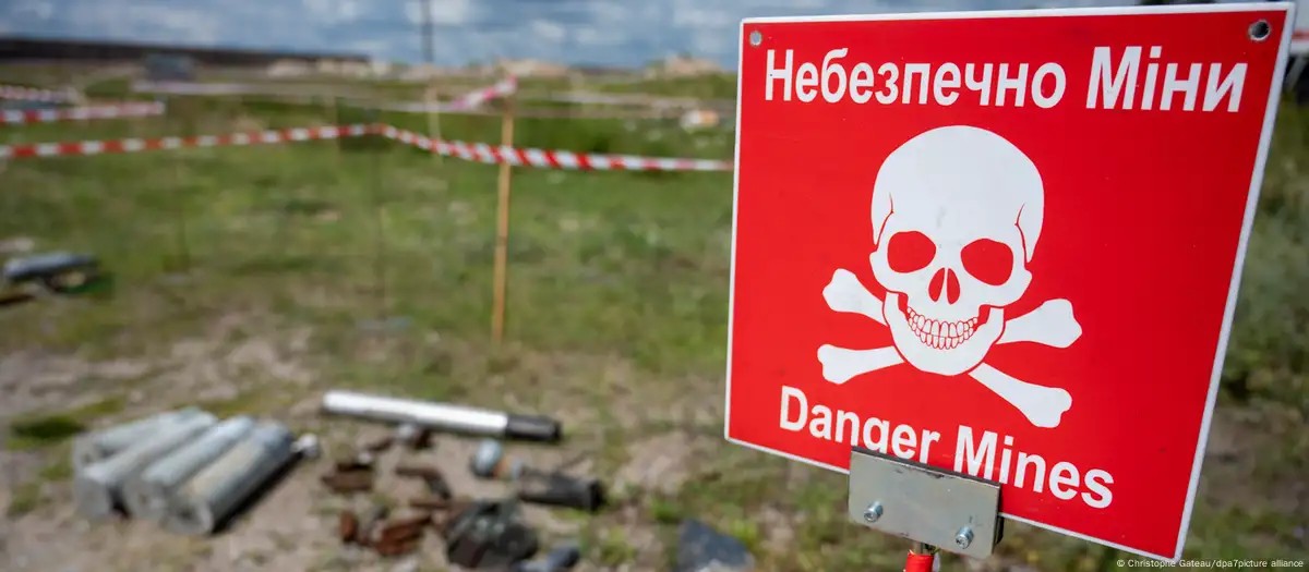 Leste Europeu planeja nova 'cortina de ferro' contra Putin