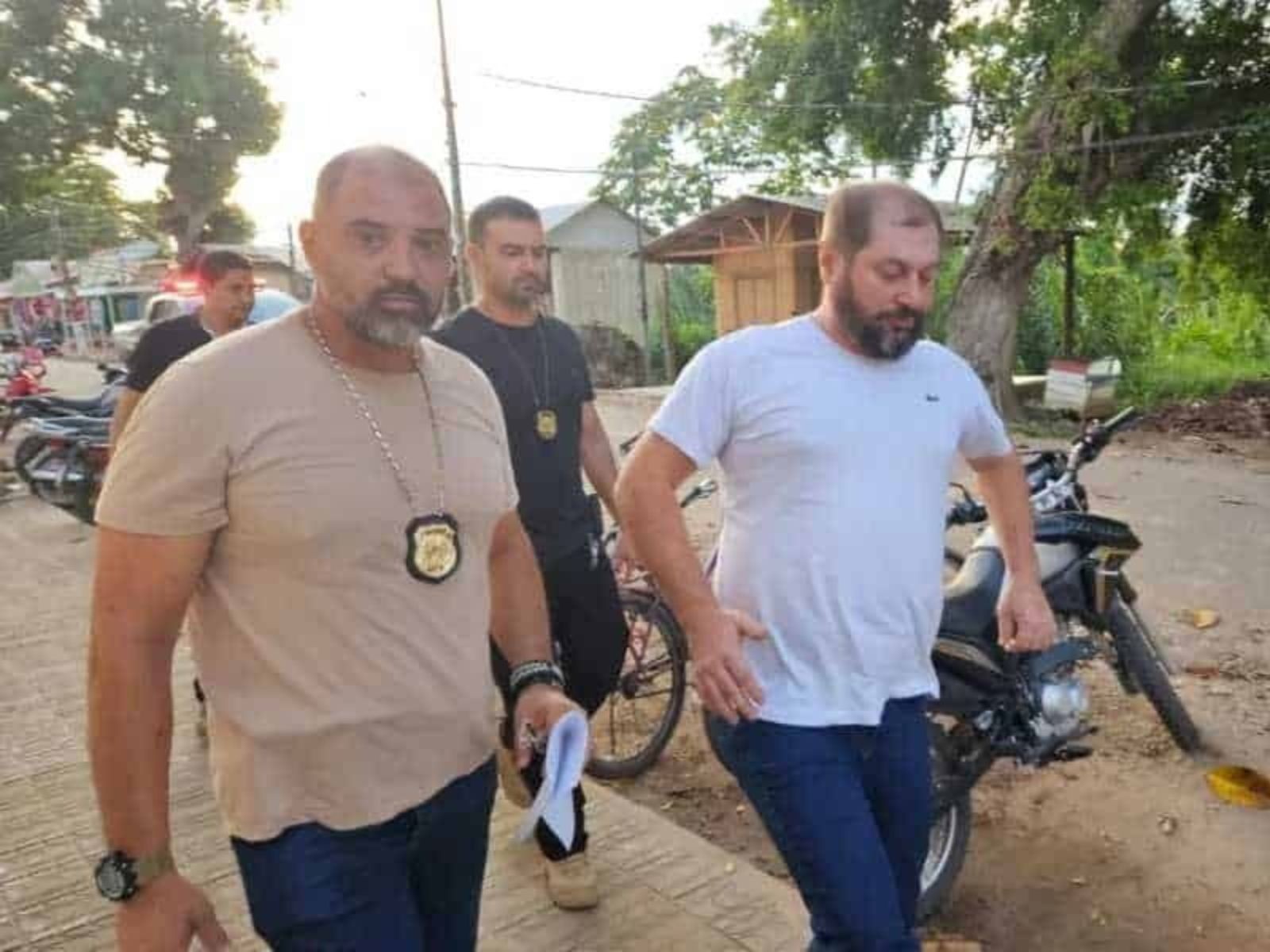 Após quase 3 anos, professor denunciado por torturar aluno de 16 anos é demitido pelo MEC