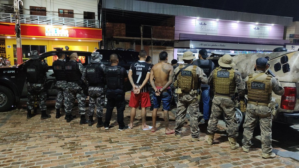 Francisco Barbosa de Souza e Leandro Nunes de Moura foram recapturados na noite de quinta-feira (14) em Cruzeiro do Sul — Foto: Arquivo/Iapen-AC