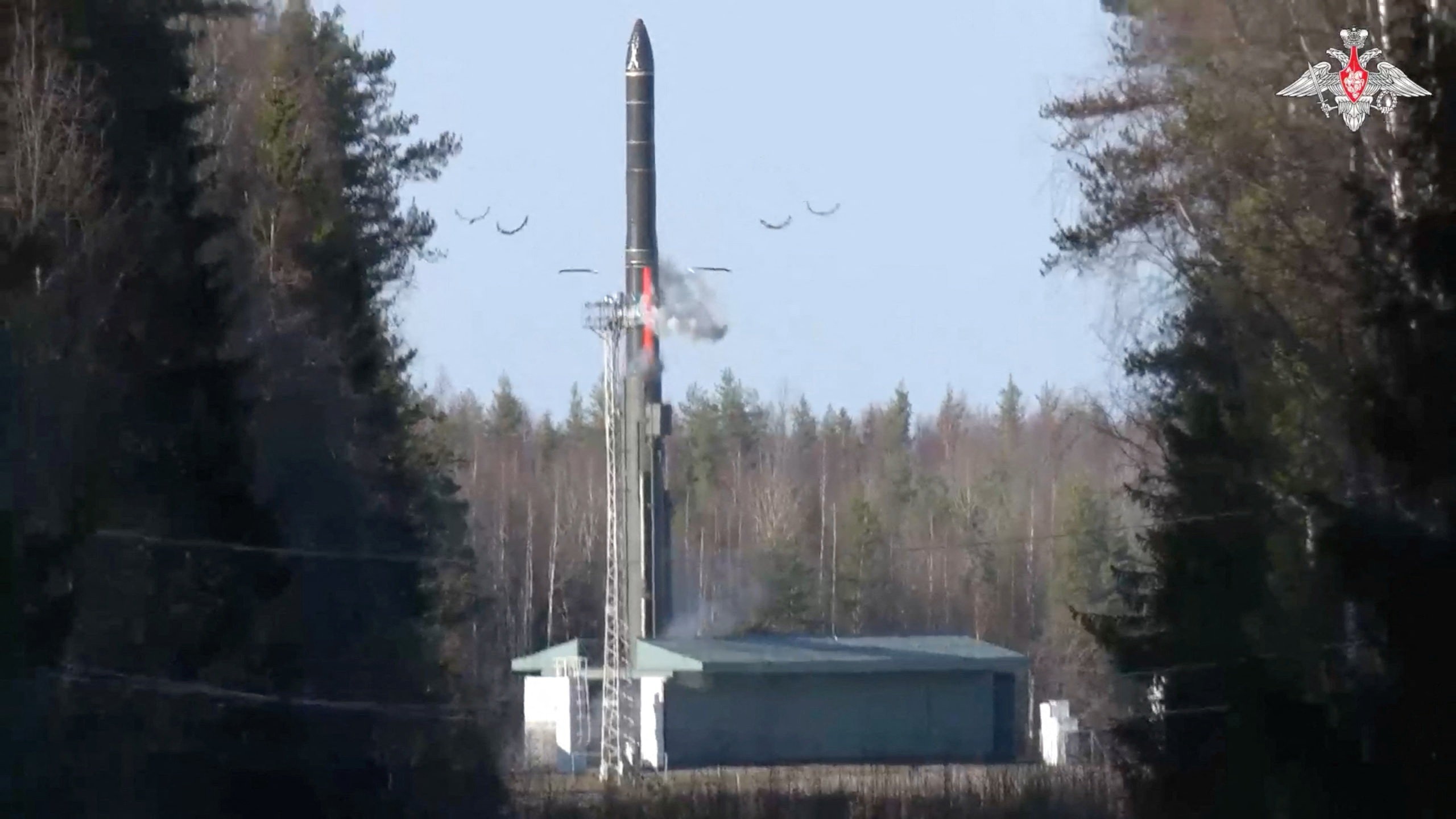VÍDEO: Rússia realiza exercício com armas nucleares um dia após adiamento de reunião entre Putin e Trump