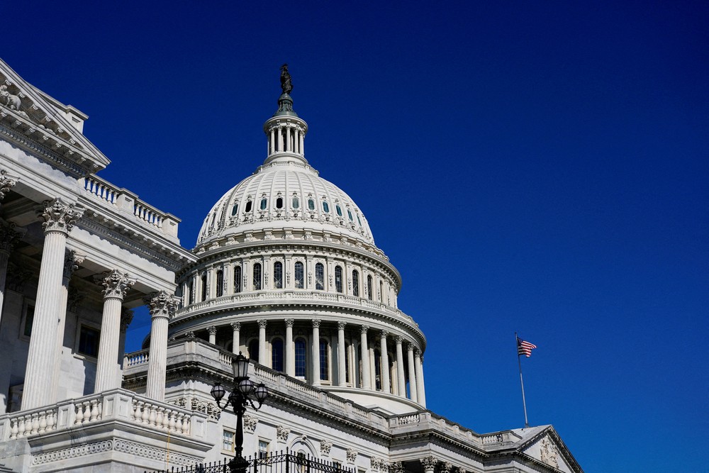 Senadores democratas bloqueiam projeto de US$ 1 trilhão para a defesa dos Estados Unidos