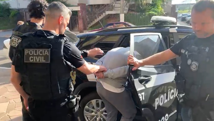 Grupo suspeito de usar joalherias para lavar dinheiro do tráfico é alvo de operação no RS; 16 são presos