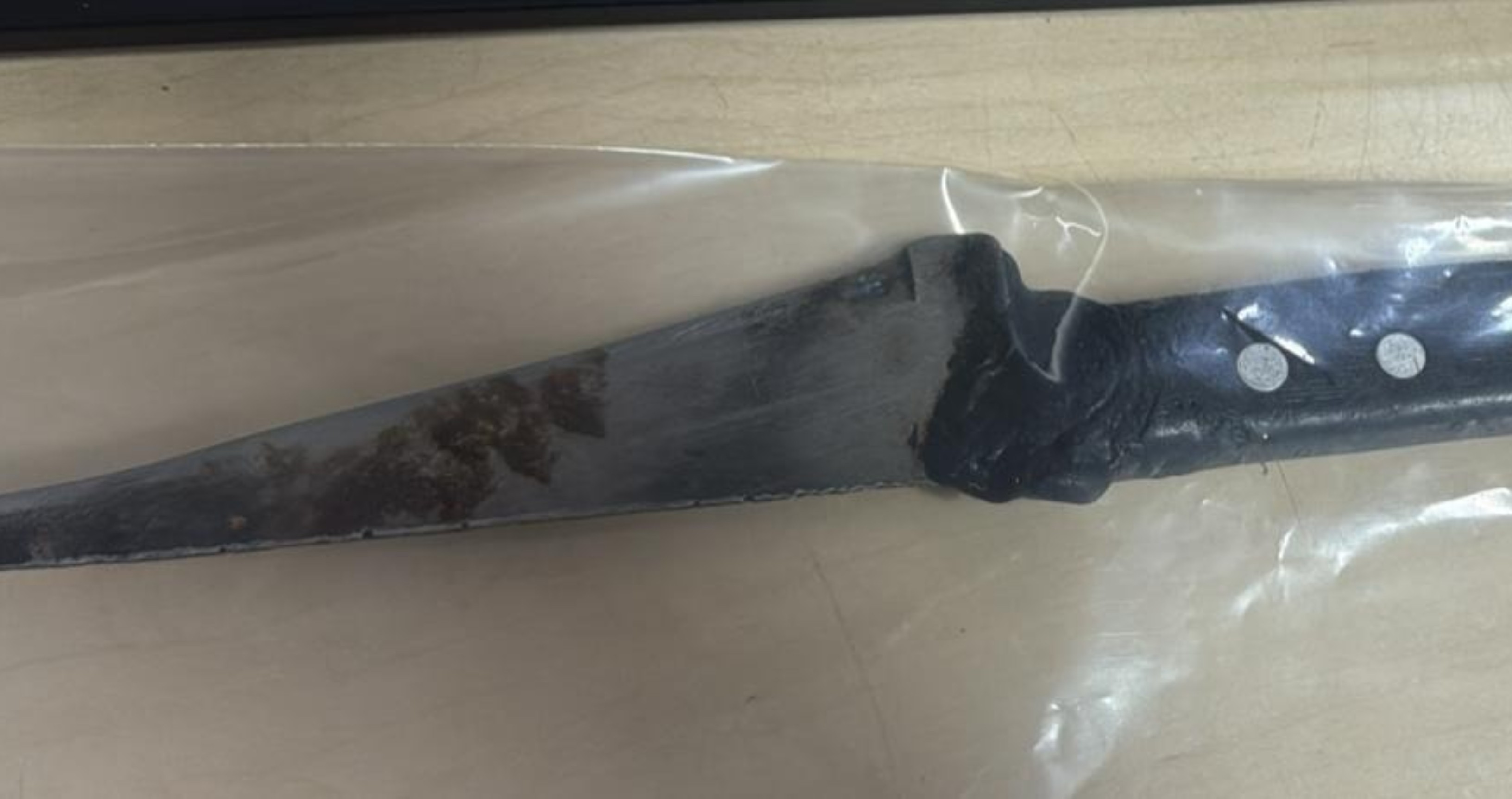 Mulher é presa suspeita de esfaquear jovem no pescoço em Boa Vista