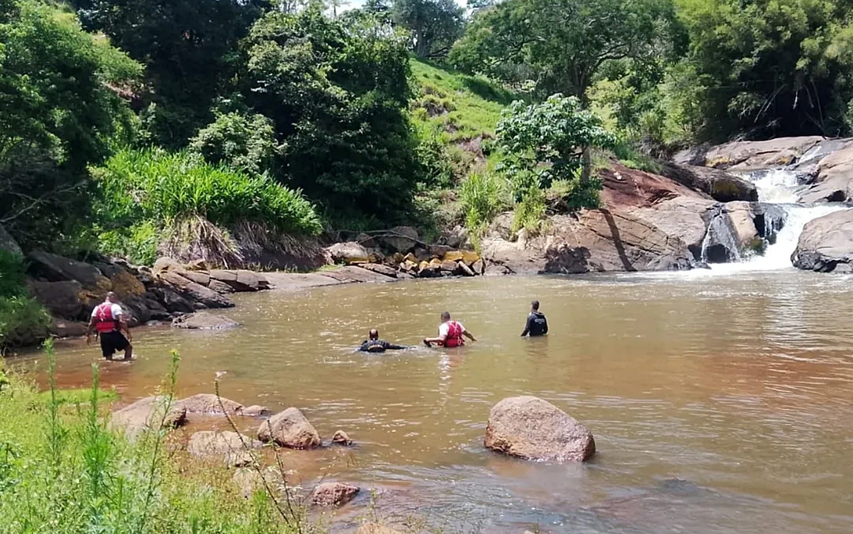 Sul de Minas registra afogamentos no fim de semana; buscas mobilizaram equipes em diferentes cidades