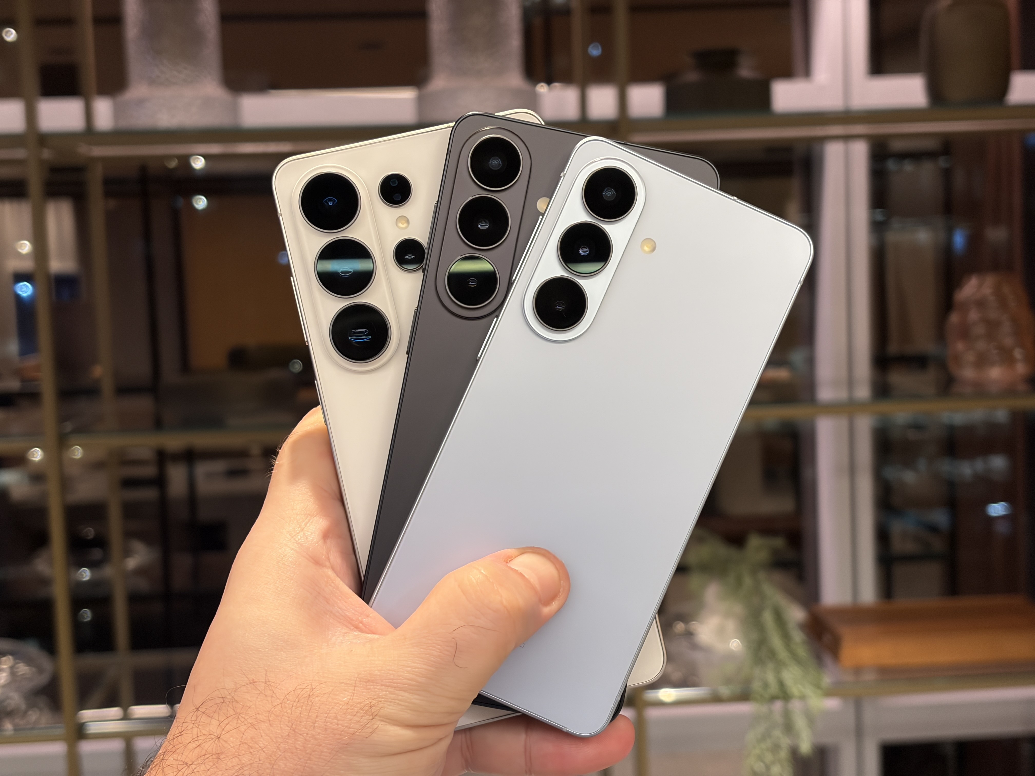 Galaxy S26: Samsung lança celular com 'tela anti-curiosos' e IA turbinada; veja preços