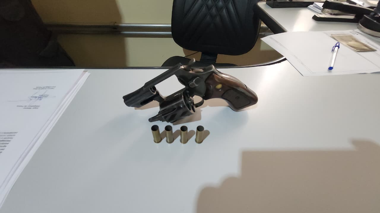 Mulher que levou 3 tiros de ex-marido deixa hospital de Limeira após 11 dias internada