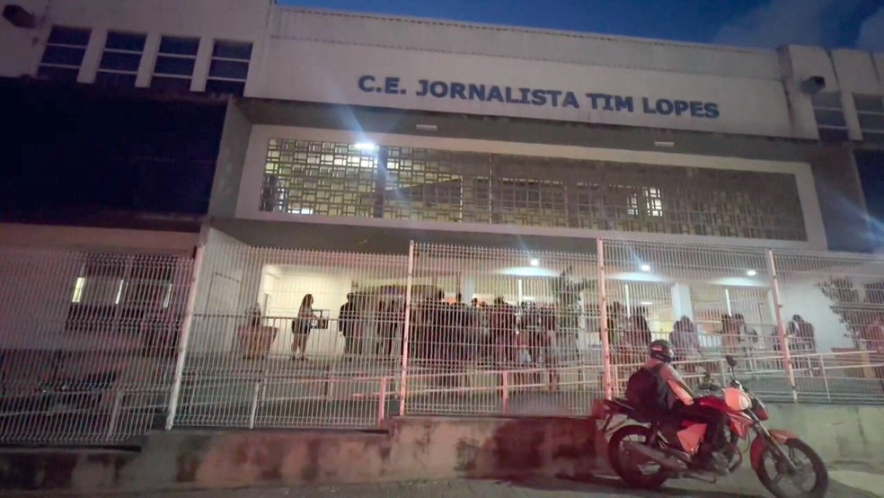 Colégio Estadual Jornalista Tim Lopes — Foto: Reprodução/ TV Globo