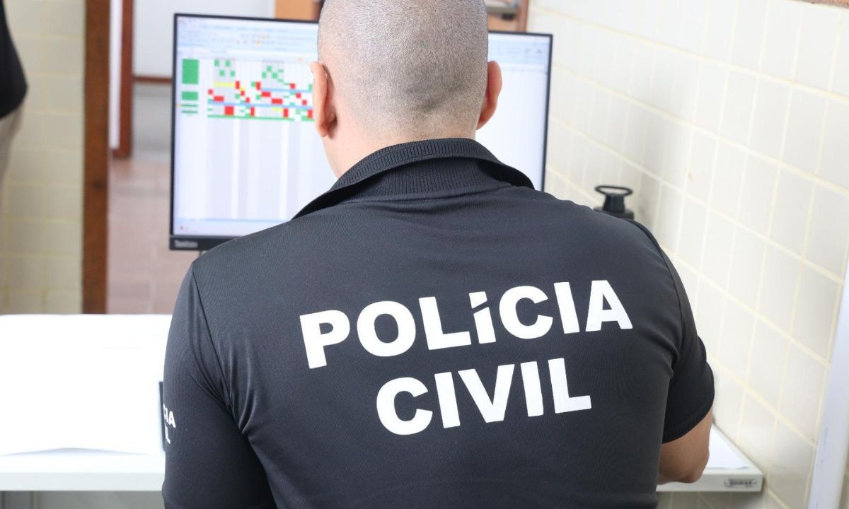 Mulher é presa na BA suspeita de desviar mais de R$ 8 mil do cartão da ex-patroa; dinheiro foi usado para compras e jogos virtuais