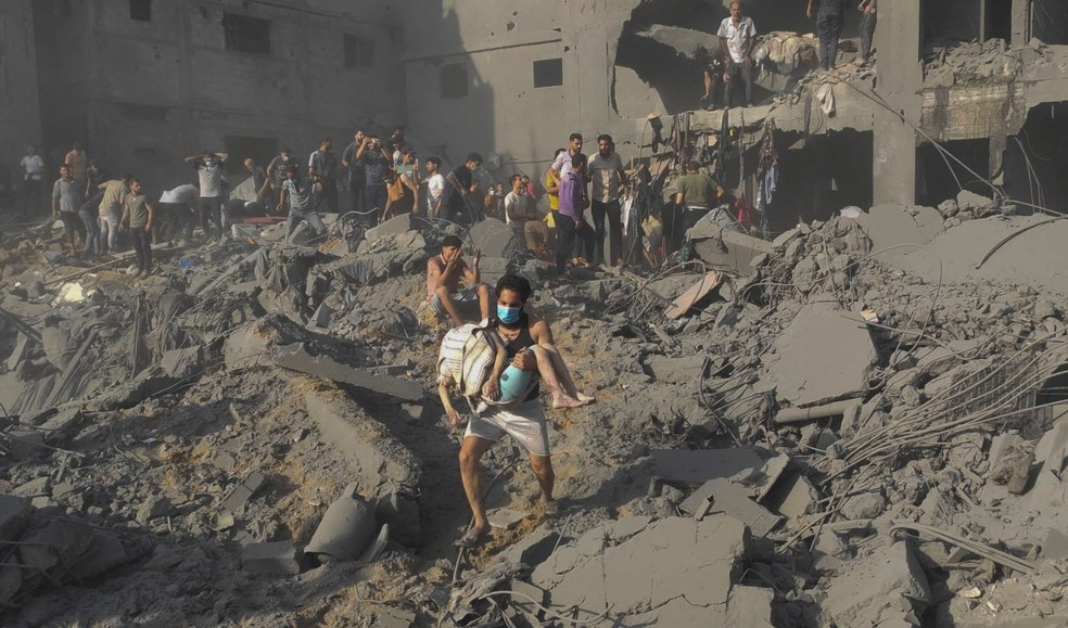 Israel bombardeia campo de refugiados em Gaza; Hamas afirma que há dezenas de mortos | Mundo | G1