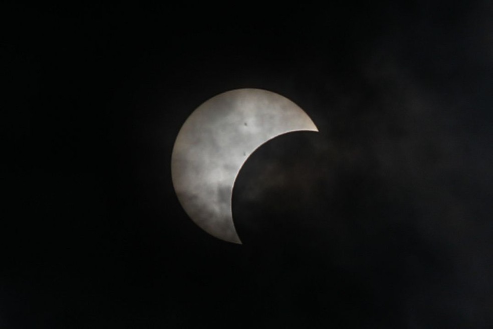 Eclipse solar foi visto parcialmente no Acre — Foto: Rodrigo Vieira/Arquivo pessoal