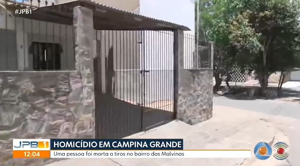 Corpo de idoso é encontrado com marcas de violência dentro da própria casa, em Campina Grande 