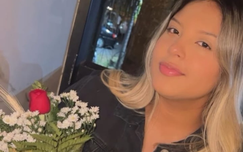 Grávida de 19 anos morre após acidente entre caminhão e moto, em Goiás — Foto: Arquivo Pessoal/Vanessa Ferreira