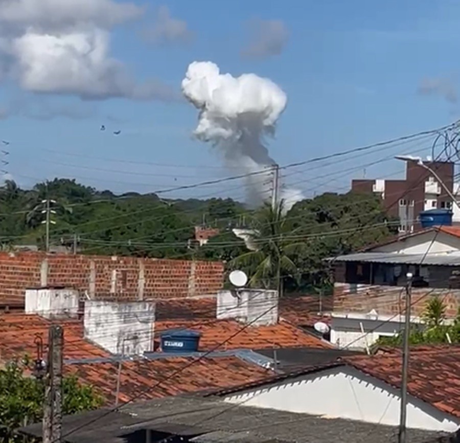 Explosão em treinamento antibombas da PM assusta moradores em João Pessoa