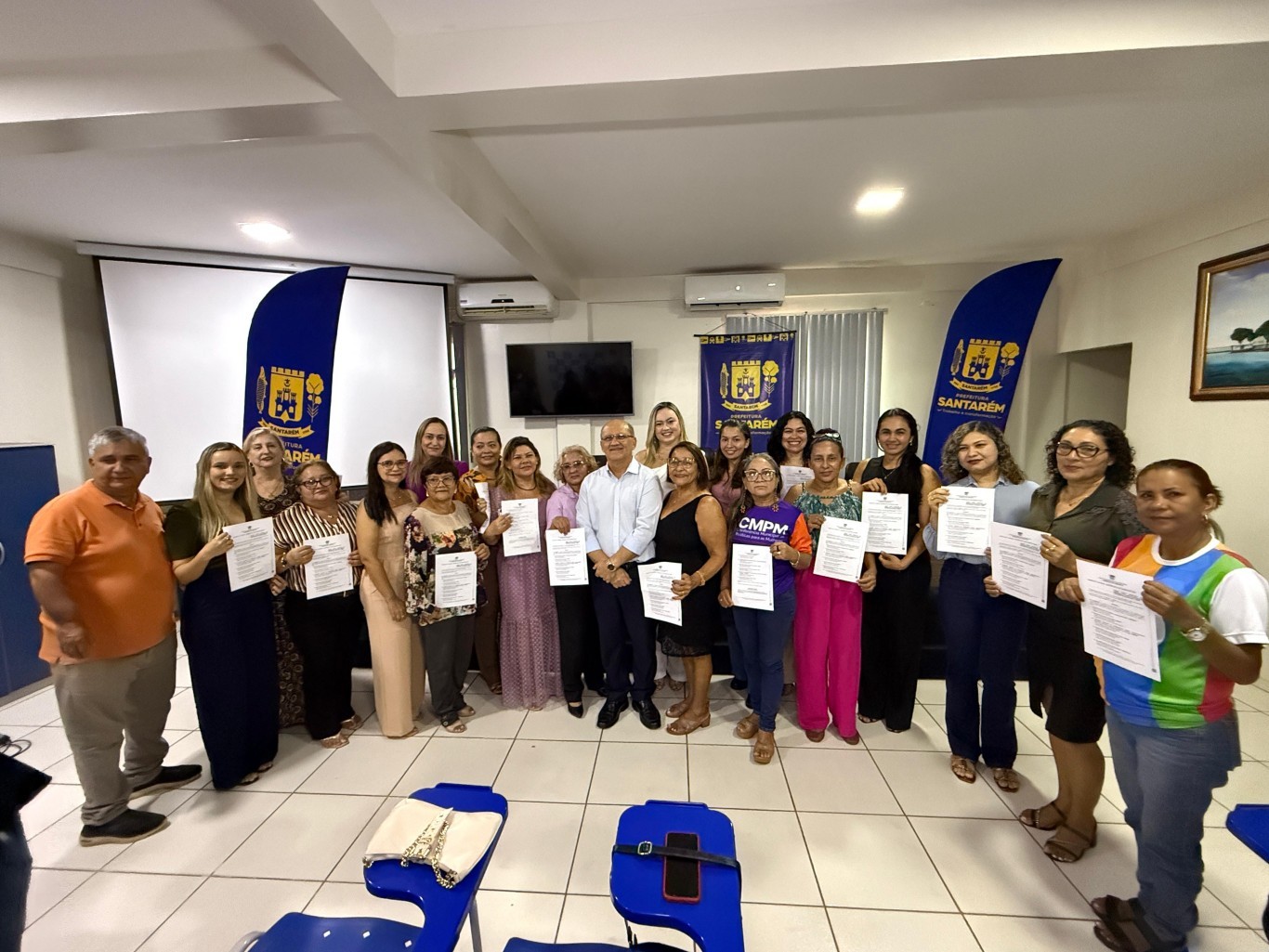 Empossadas novas conselheiras do Conselho Municipal dos Direitos da Mulher para o biênio 2025-2027