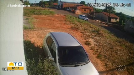 Motorista com sinais de embriaguez invade casa após perder controle de veículo