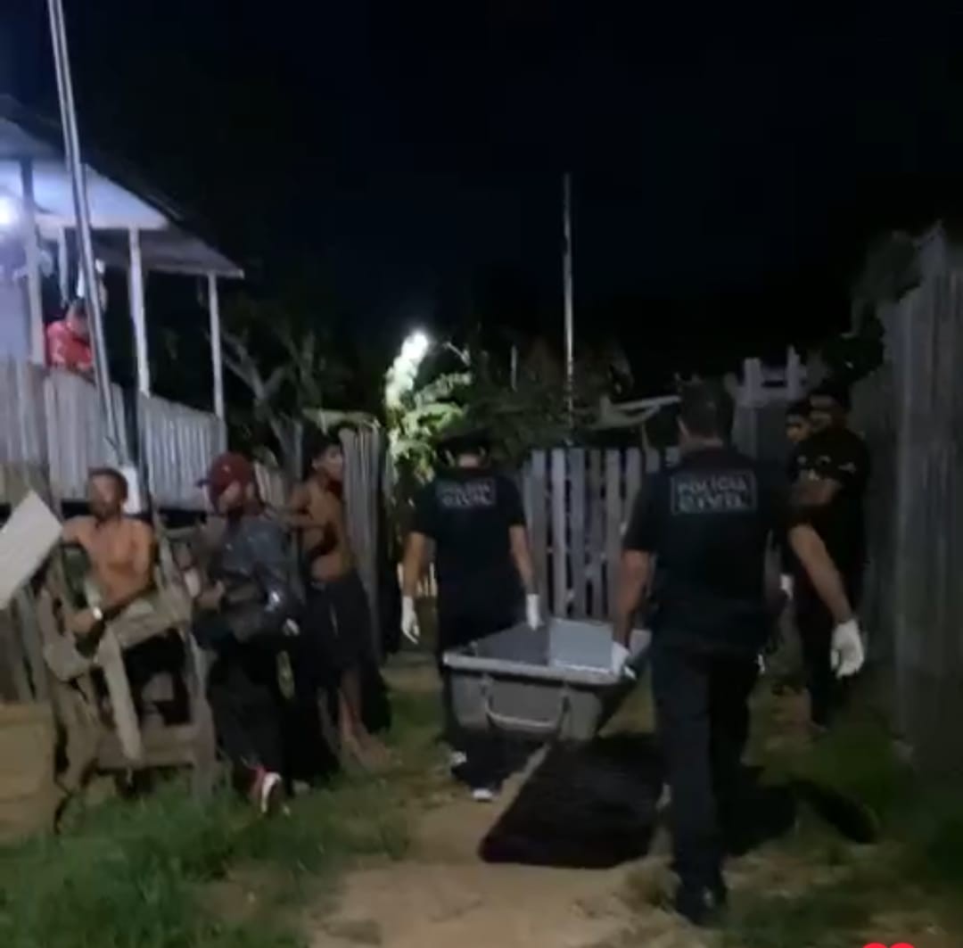 Adolescente é morto durante troca de tiros com a PM no AC; comparsa pulou no rio para fugir e sumiu