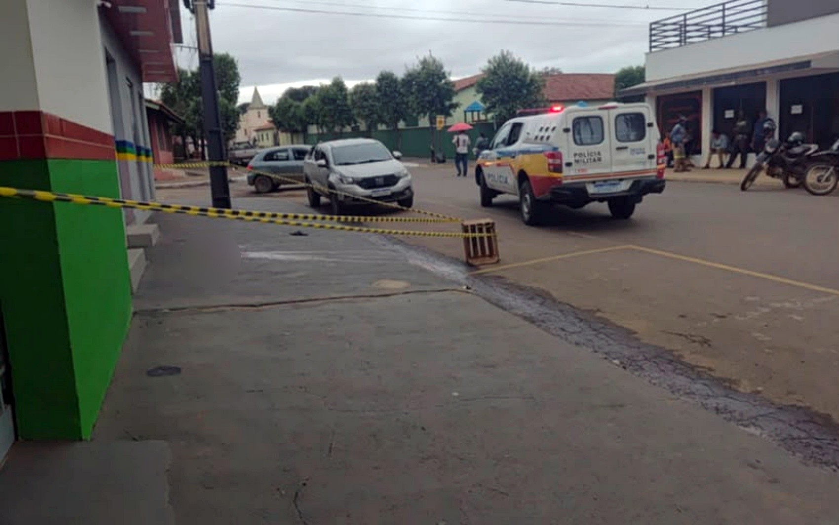Adolescente é apreendido após matar homem a facadas e ferir outra vítima em distrito de Delfinópolis, MG