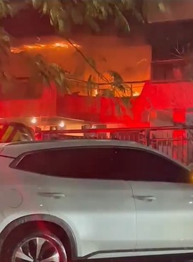 Apartamento pega fogo no Recreio dos Bandeirantes