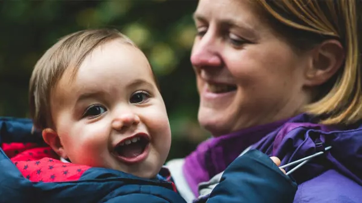 As famílias que dizem terem sido enganadas por clínicas de fertilização: 'Quando meu filho nasceu, vi que algo estava errado'