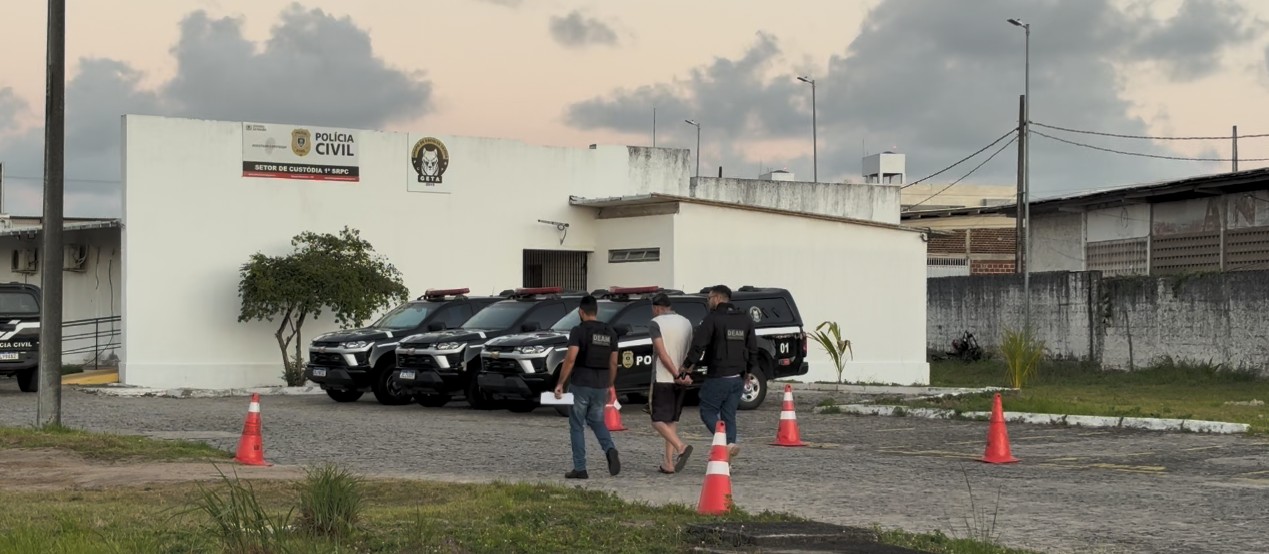 Homem é preso suspeito de se apropriar dos bens da mãe e fazer empréstimos, em Santa Rita