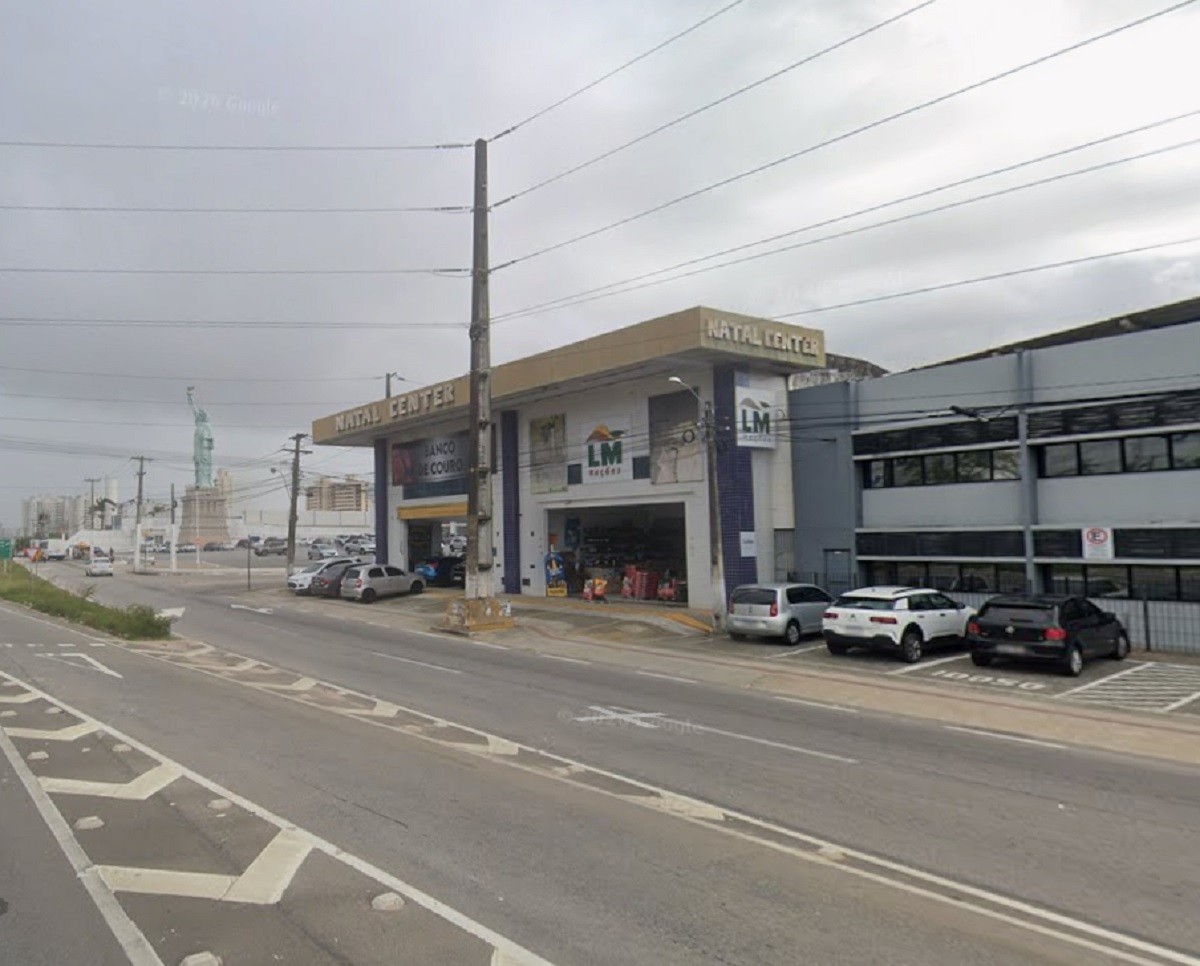 Entrada de Cidade Satélite na BR-101 tem interdição para obra de saneamento