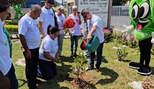 Hospital Estadual Roberto Chabo presta homenagem a pacientes que doaram órgãos em Araruama