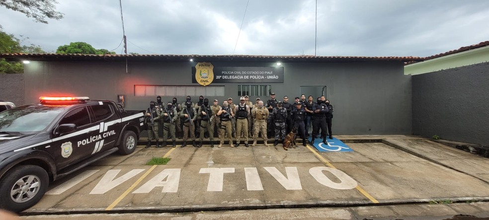 Polícia Civil prende duas pessoas em pontos de venda de drogas em União, no Piauí — Foto: Polícia Civil