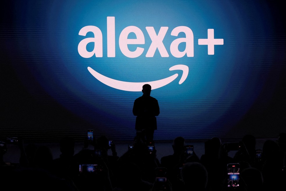 Logo da Alexa+ é exibido em uma tela durante evento de lançamento de dispositivos da Amazon, em Nova York, nos Estados Unidos, em 26 de fevereiro de 2025. — Foto: REUTERS/Brendan McDermid/Arquivo