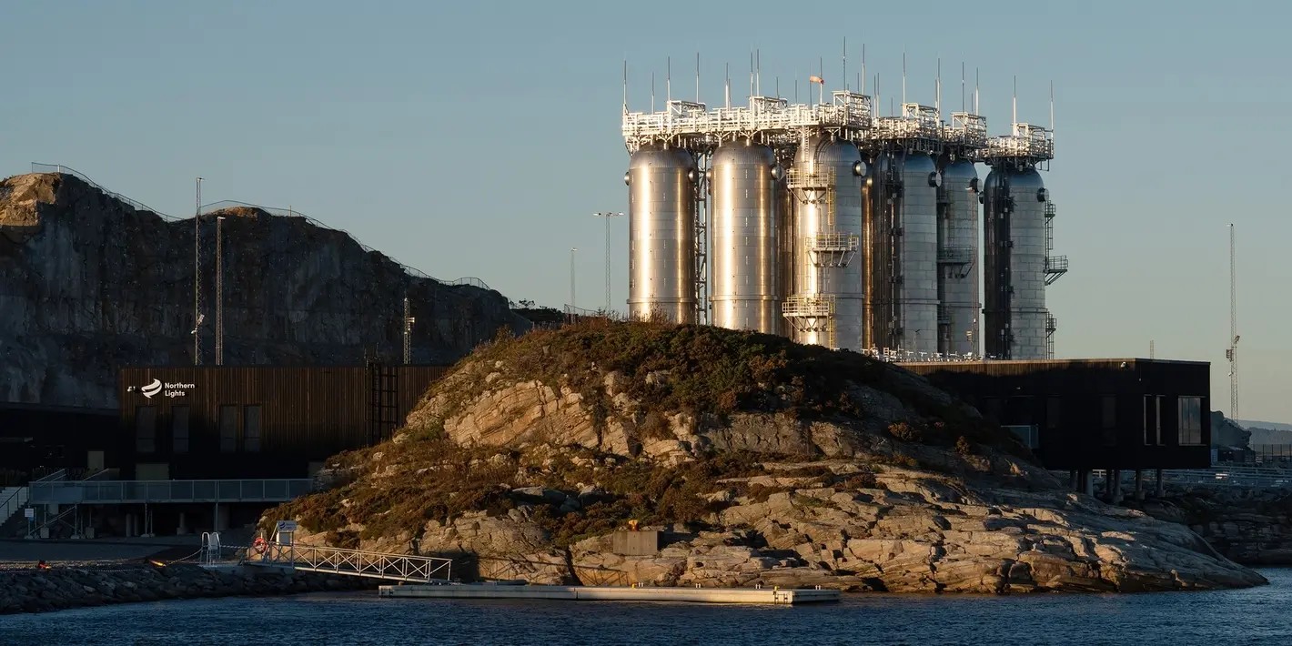Noruega inaugura primeiro armazém comercial de CO2 do mundo